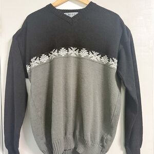 Vintage UNTIED Goth Snowflake Sweater Mens XL Black Gray Knit